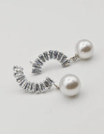 crystal_pearl_arc_ear_wings elegant side view highlighting crystal arc design