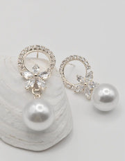 classic bridal earrings with pearl drops and crystals montreal minimalist jewellery