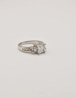 luxury_engagement_ring princess_cut elegant silver band montreal