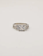 sparkling_engagement_ring princess_cut stone gift_for_her jewellery canada