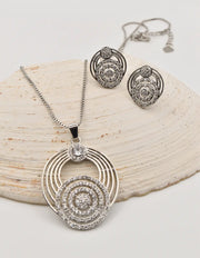 asian jewelry store canada – silver leaf circle pendant necklace with matching earrings and ring, elegant Montreal minimalist jewelry gift for her