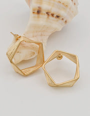 gold hexagon earrings for women wire design canadian minimalist jewellery montreal chic earrings everyday wear clean girl jewelry